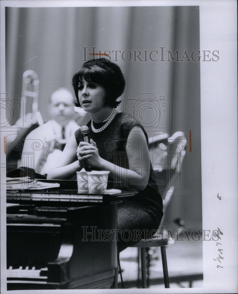 1965 Eydie Gorme American singer pop swing - Historic Images