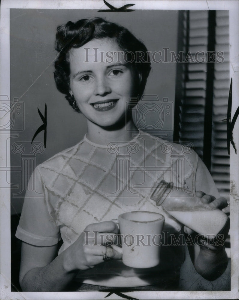 1954, Coffee Price Rebel Jeanie Redmond - RRU36169 - Historic Images