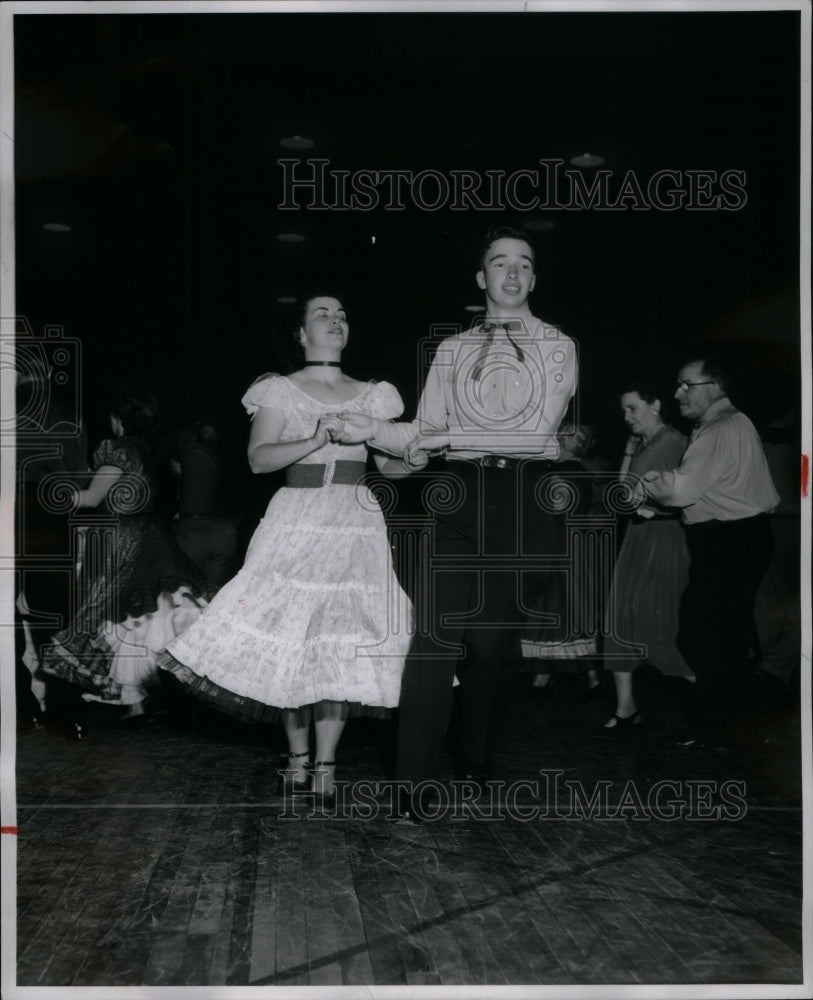 1954 Press Photo A Night Of Dancing - Historic Images