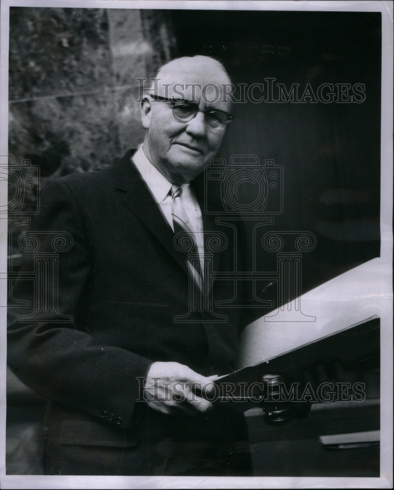 1959 Judge Robert M. Toms - Historic Images