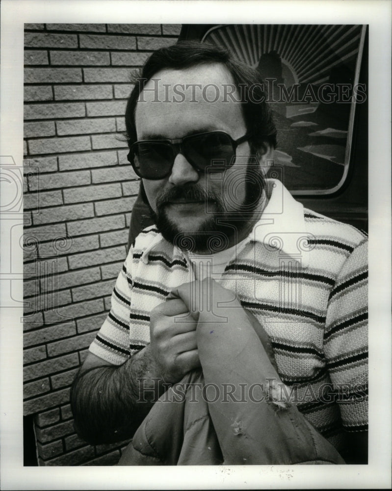 1981 News Employee Jim Strother Taylor  - Historic Images