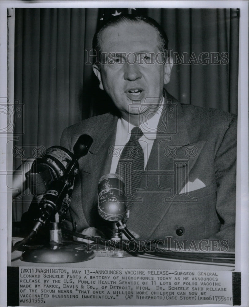 1955, Surgeon General Leonard Scheele - RRU37087 - Historic Images