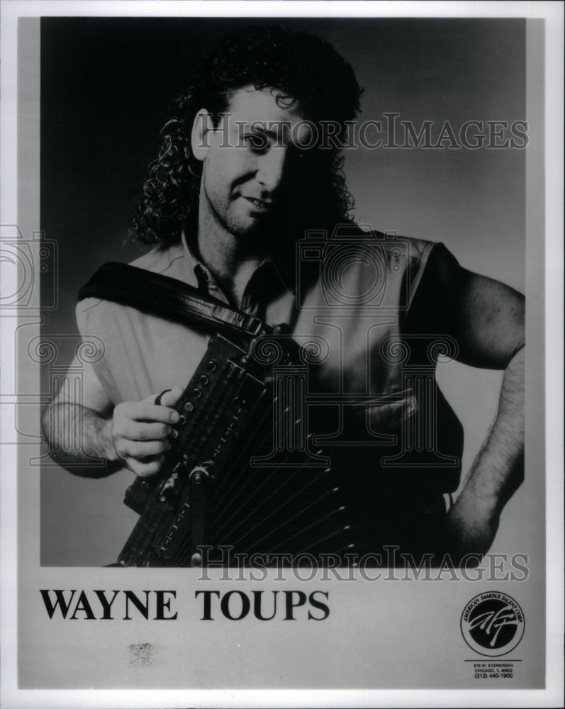 1993, Wayne Toups Zydecajun Taste Center - RRU37305 - Historic Images