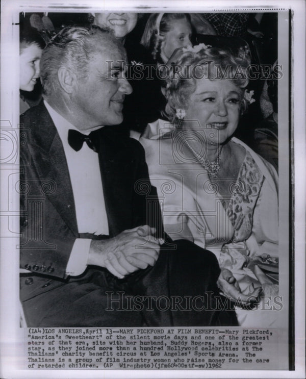 1982, Mary Pickford and her husband Buddy - RRU37497 - Historic Images