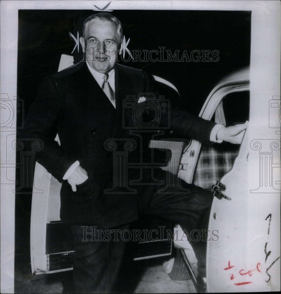 1948 Press Photo Paul G Hoffman ECA Admin Studebaker - RRU37591 - Historic Images