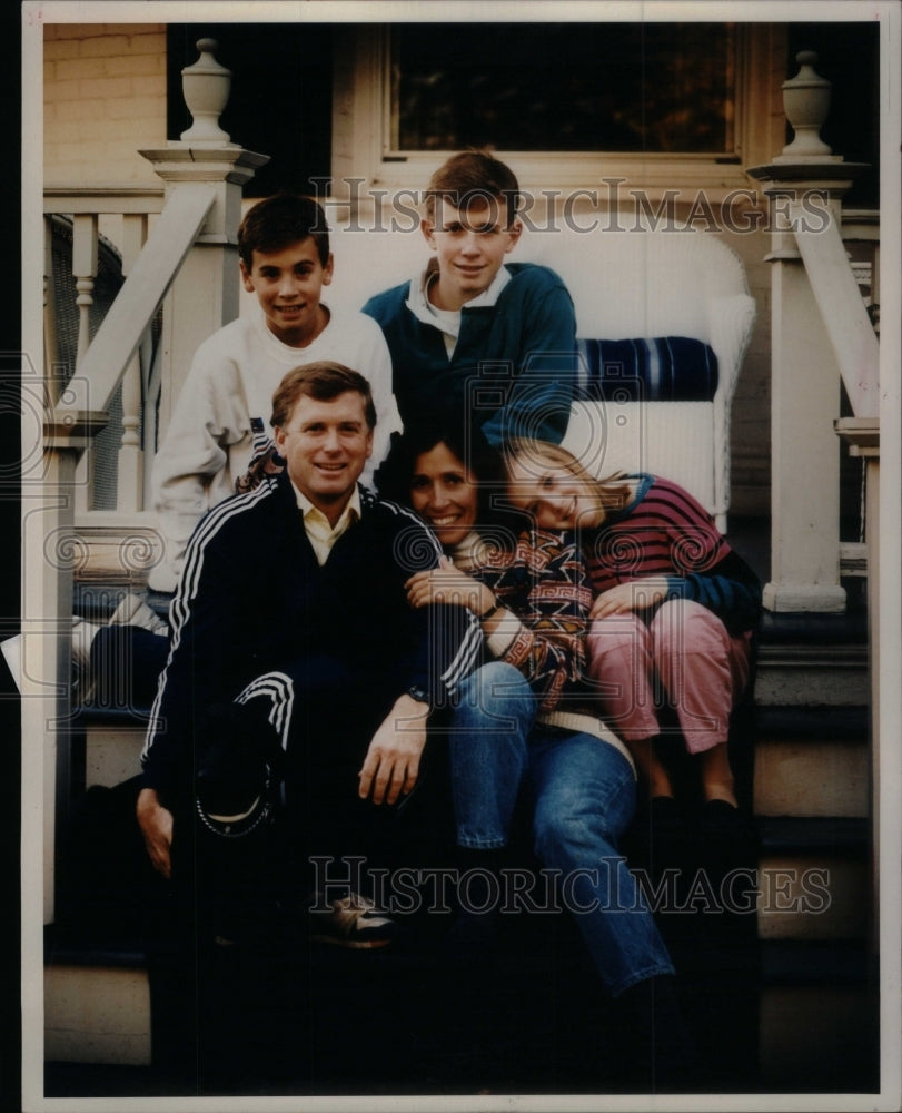 1989 Press Photo Quayle Stratford Upon Avon Sir Anthony - RRU38285 - Historic Images