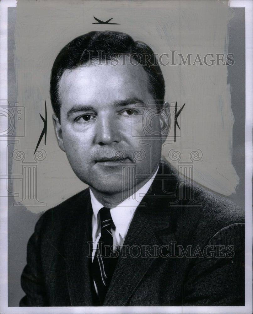 1965 Milton Henkel Vice President Realtor - Historic Images