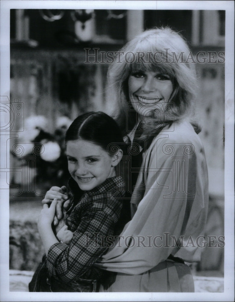 1985 Press Photo Actresses Keri Houlihan Loretta Swit - RRU39011 - Historic Images