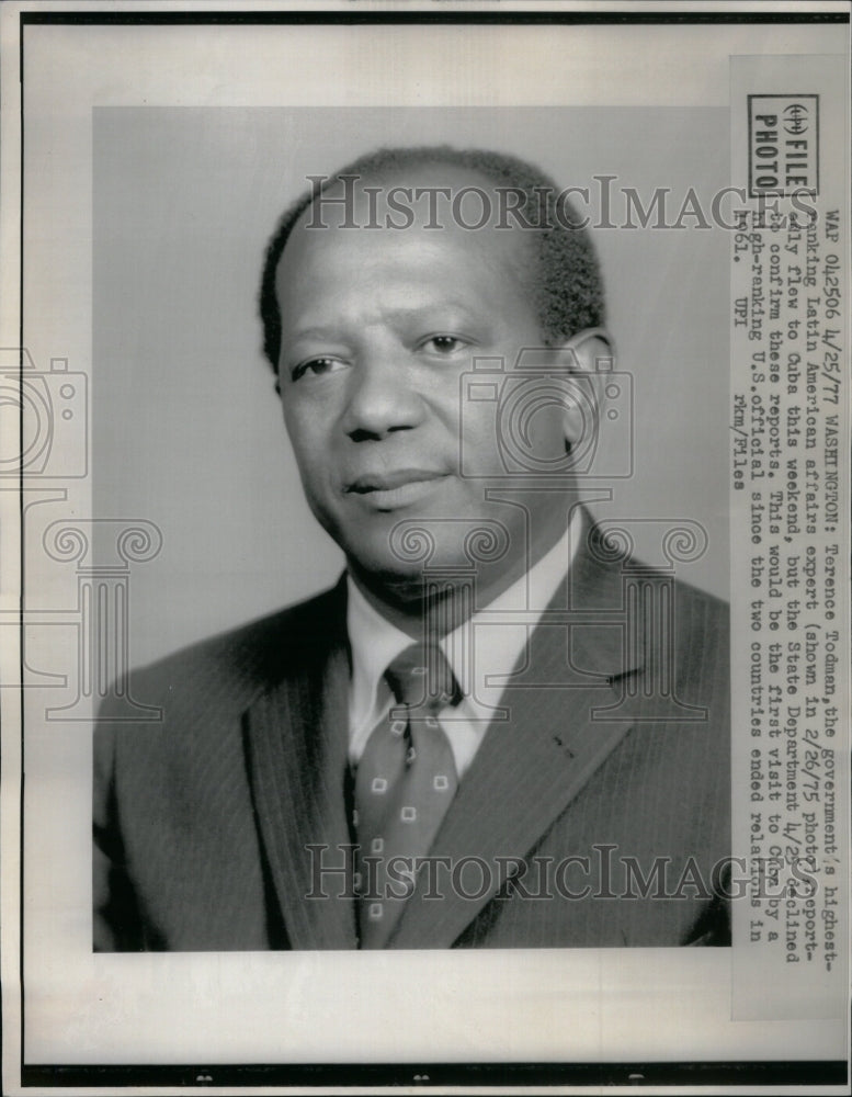 1977 Press Photo Terence Todman American Diplomat - Historic Images