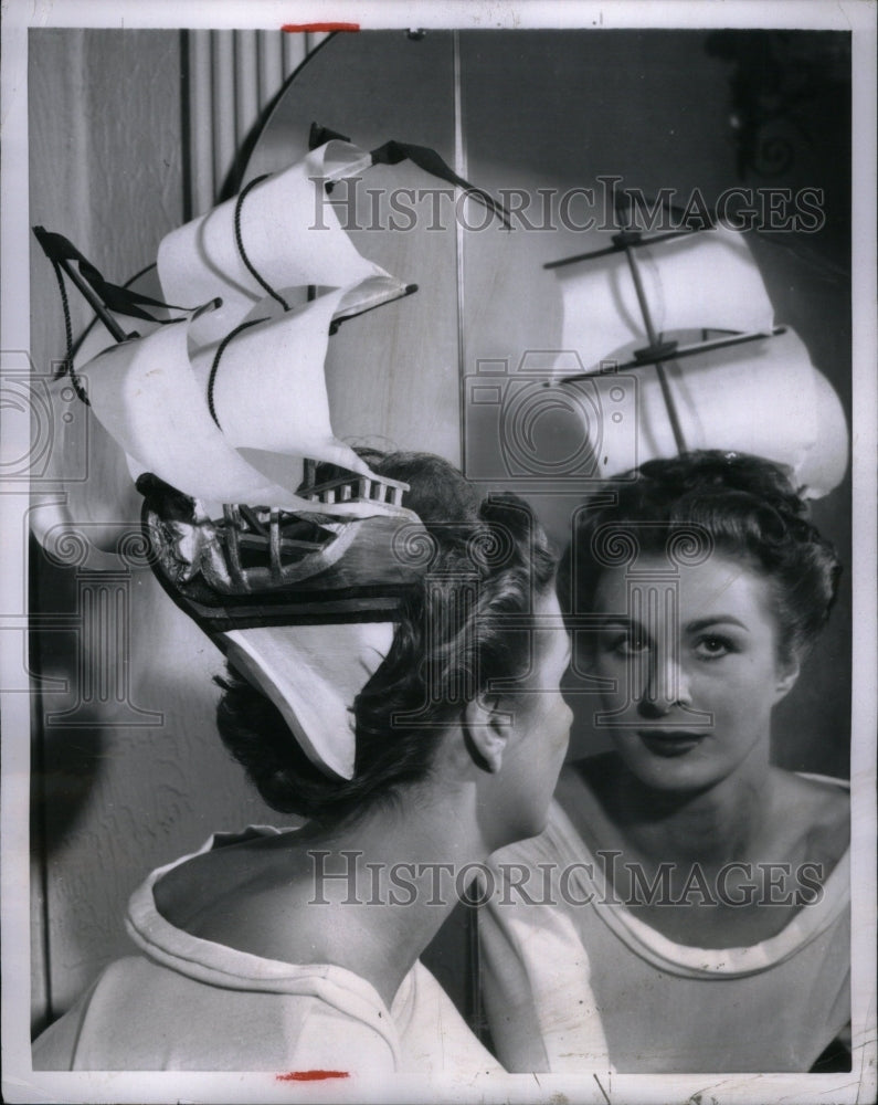 1952 Press Photo Coronation Coiffure Ship Tops Tarleton - RRU40143 - Historic Images