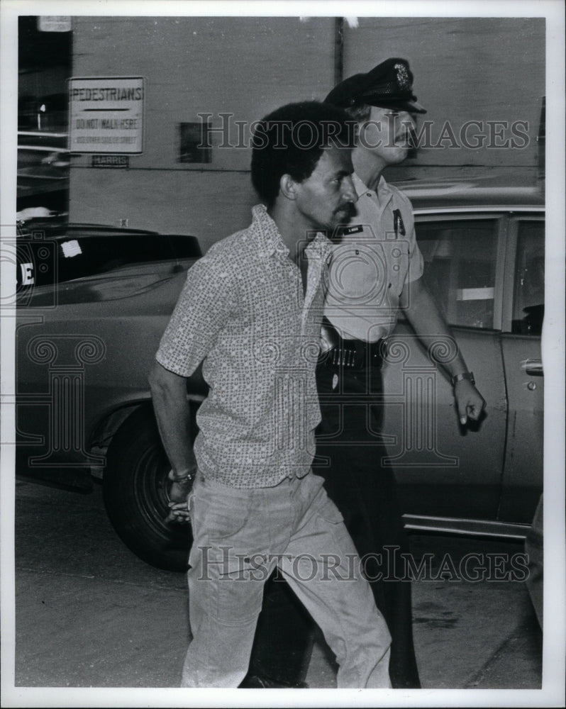 1981 Press Photo Caroline Ortiz Child Castillo Brother - Historic Images