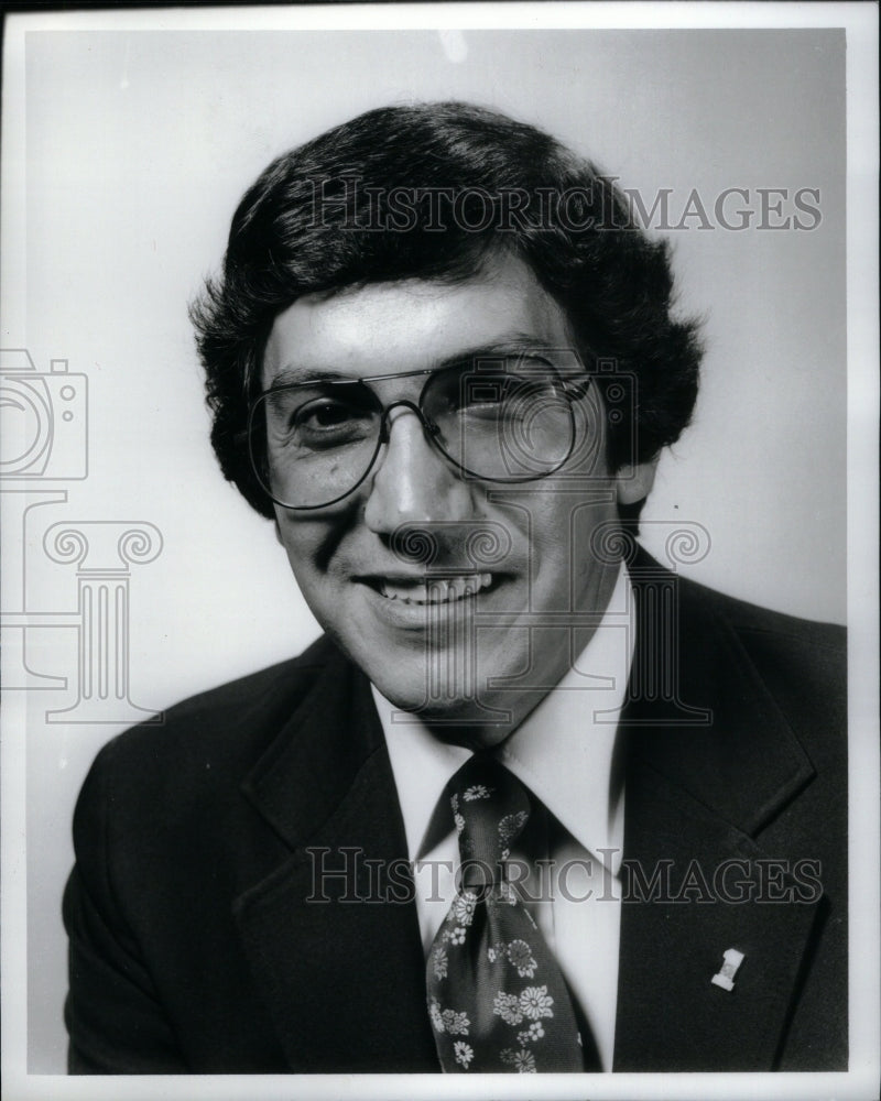 1980 Press Photo Ronald Ortiz News Official - RRU40417 - Historic Images