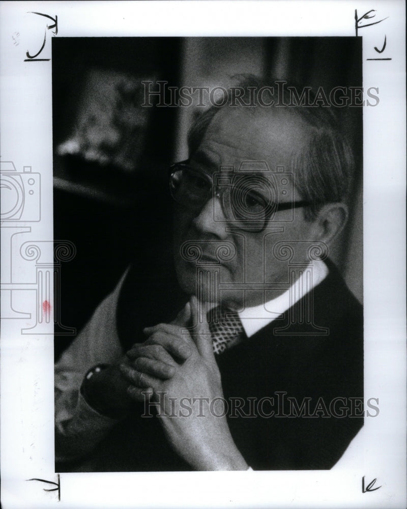 1992 Press Photo James Oshika Japanese Internment camp - RRU40453 - Historic Images