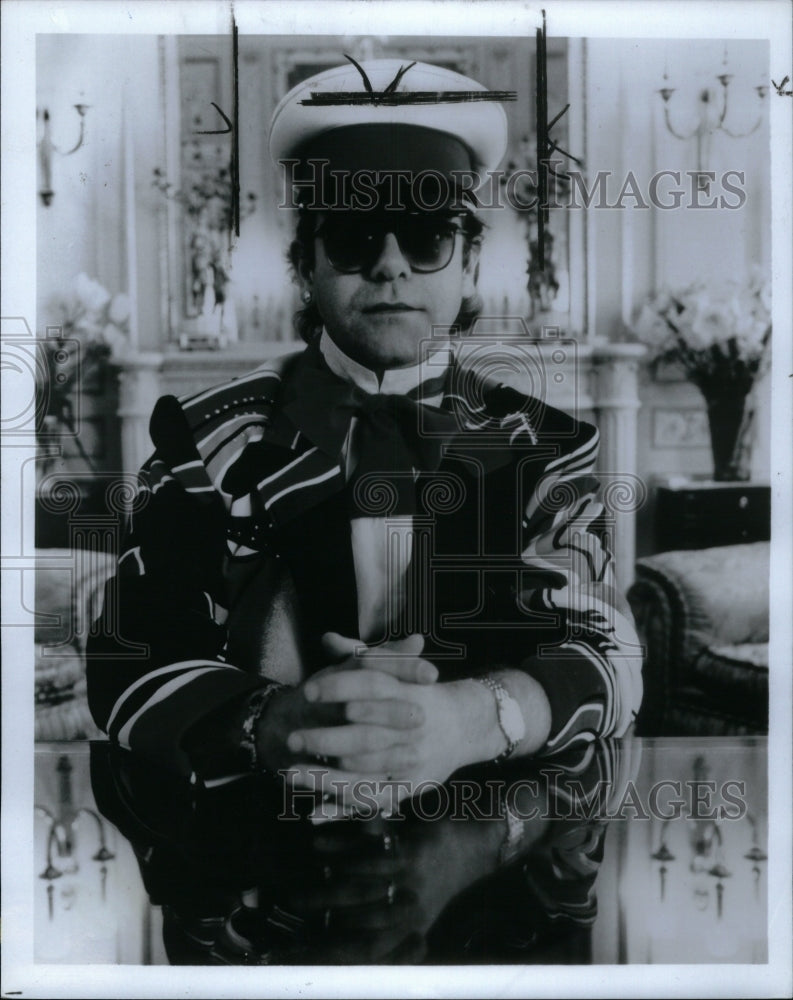 1988, Sir Elton Hercules John Actor Singer - RRU40515 - Historic Images