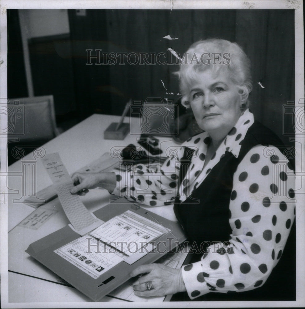 1970 Dawn Rice Clerk Redford Town Michigan. - Historic Images