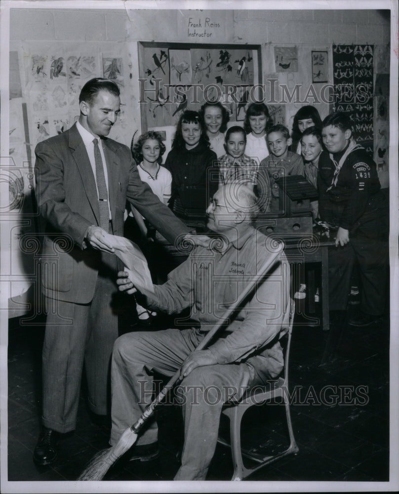 1960 Press Photo Frank Reiss Eastland School Audubon - Historic Images