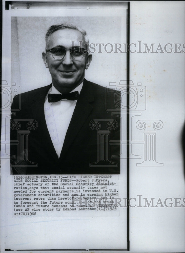 1966, Robert J. Myers Chief Actuary - RRU40967 - Historic Images