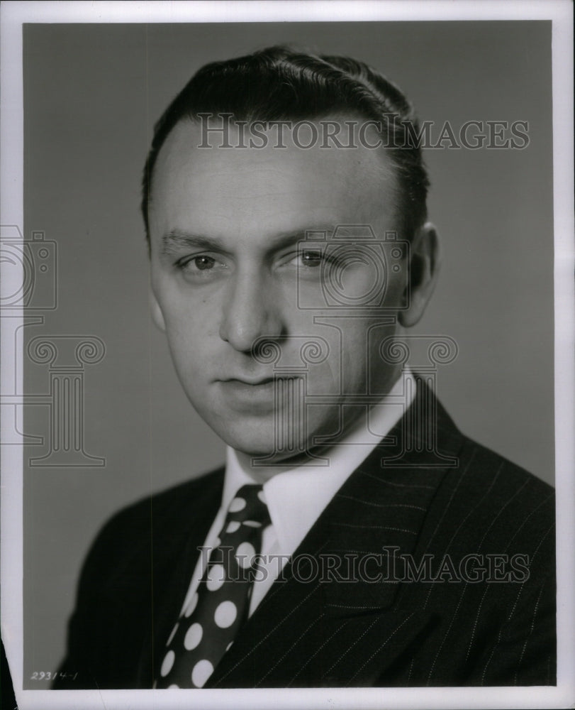 1950 Press Photo Ray Michaels Comptroller Dearborn - RRU41005 - Historic Images