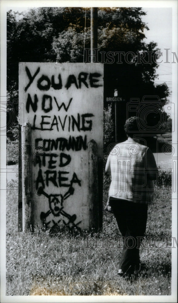 1963 Mrs. Ermel sign bad water Battle Creek-Historic Images