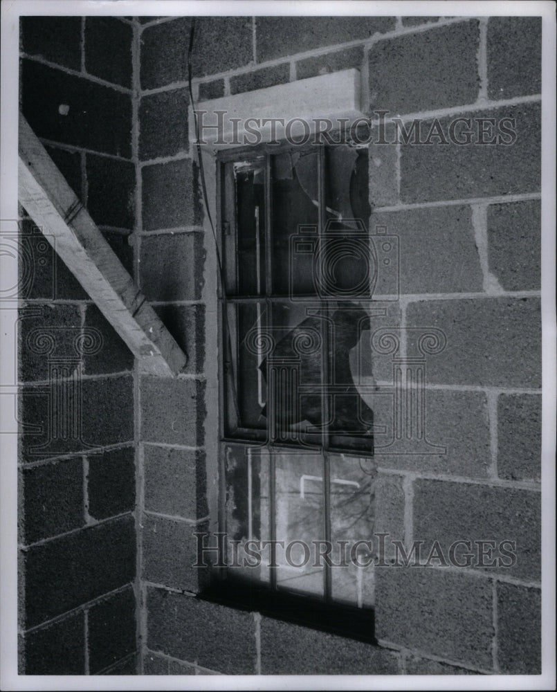 1971 St. Clair Shores Window Vandalism - Historic Images