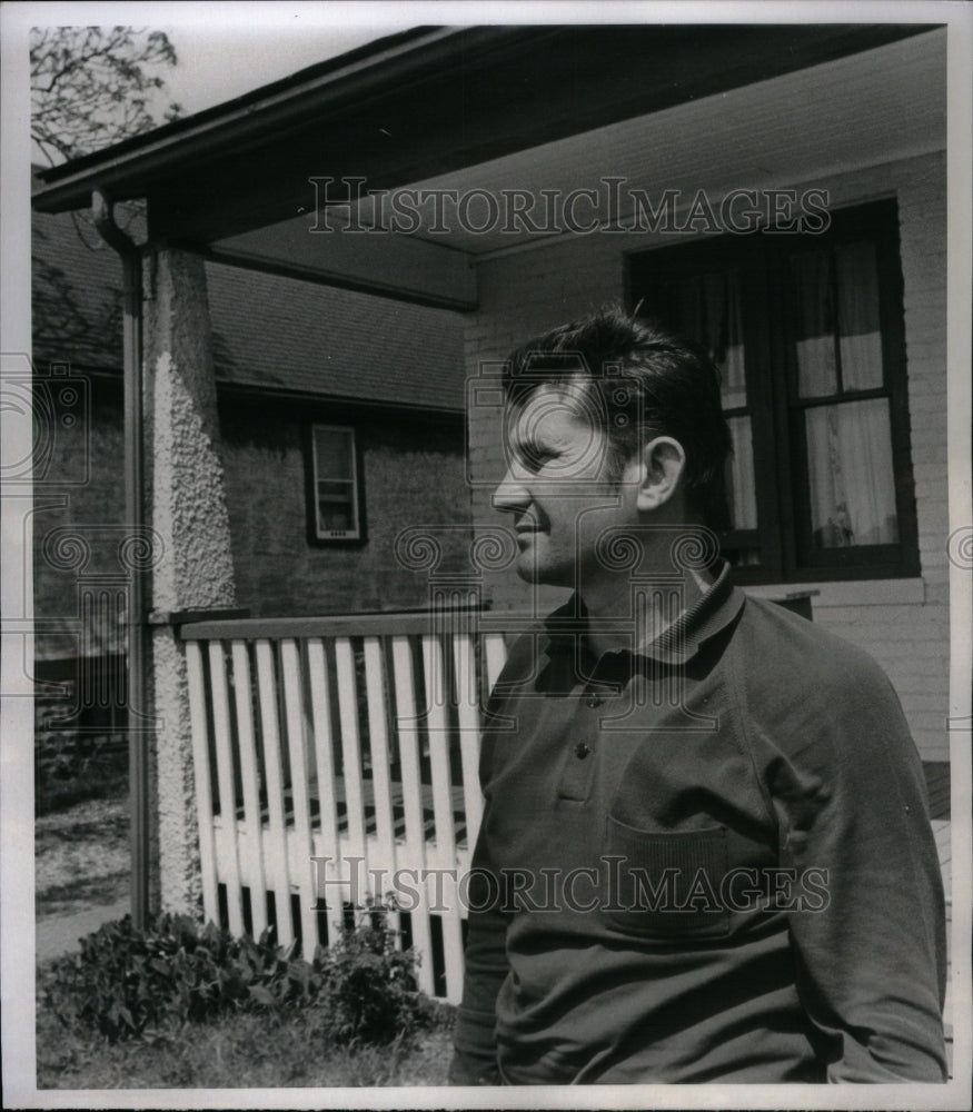 1971 Press Photo  Luka Topic murder victim father House - Historic Images