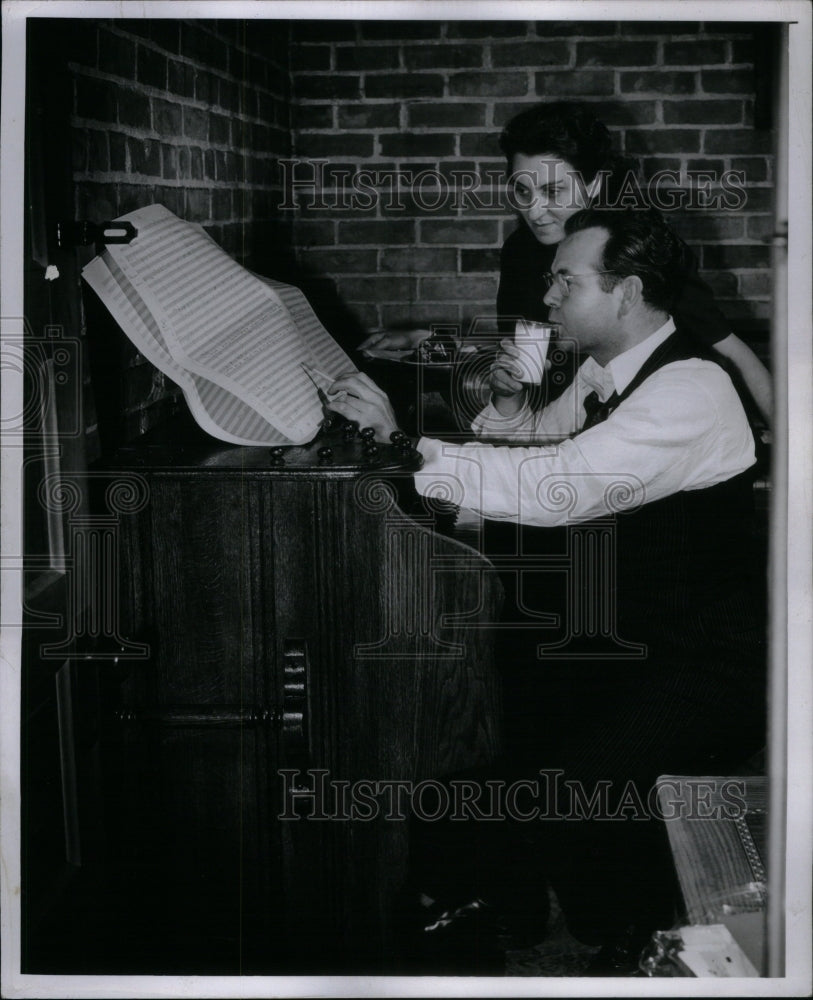 1944, Valter Poole Violinist Detroit Music - RRU41843 - Historic Images