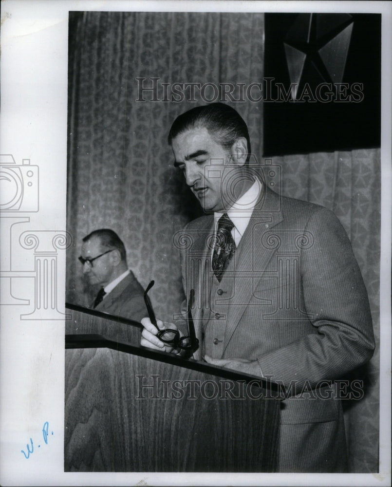 1977 Press Photo John Riccardo Chrysler Chairman - RRU42157 - Historic Images