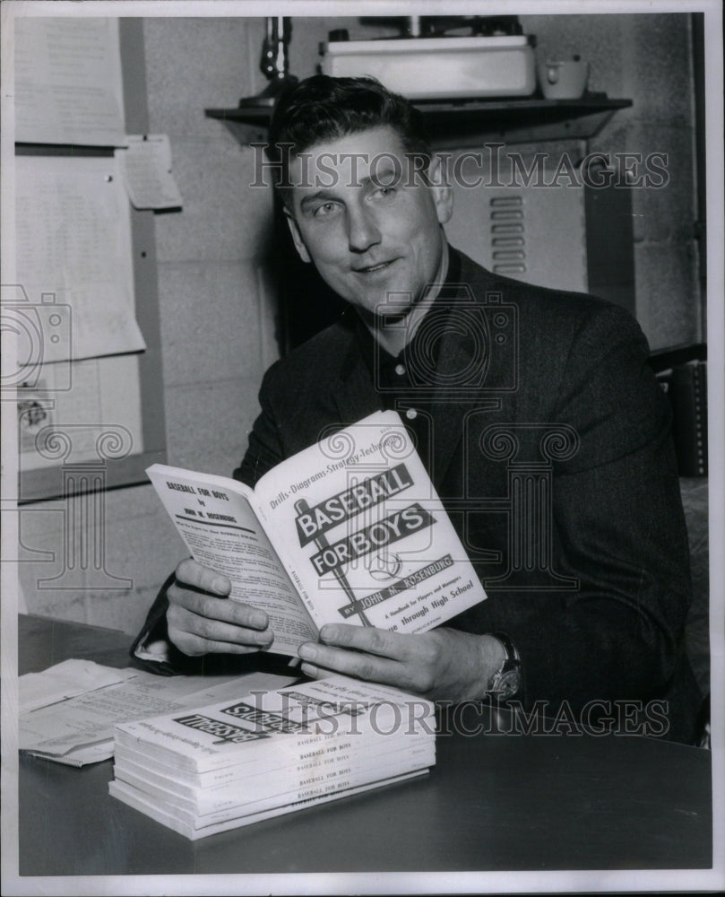 1960 Press Photo Joseph S. Seavey Rec. Director Detroit - Historic Images