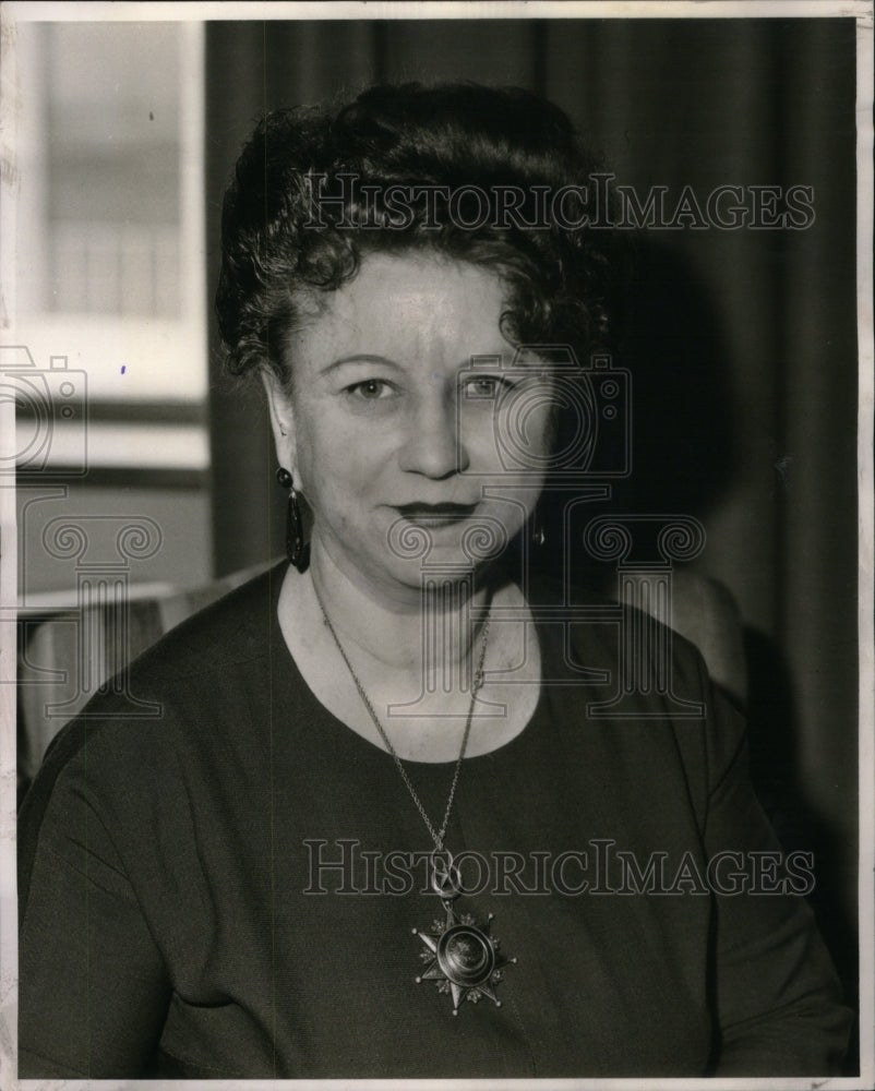 1962 Salute to Executive Ruth Stevens - Historic Images