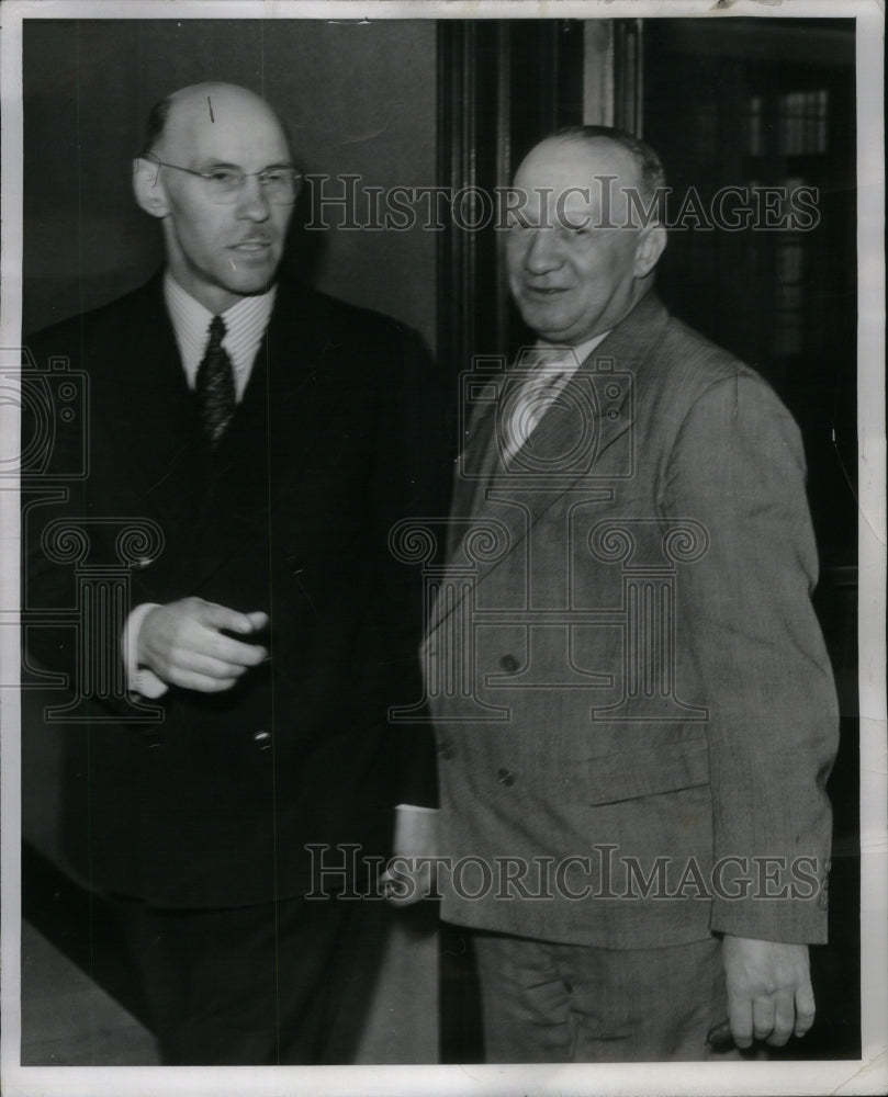 1942 Press Photo Max Stephan Detroit German flier Page - Historic Images