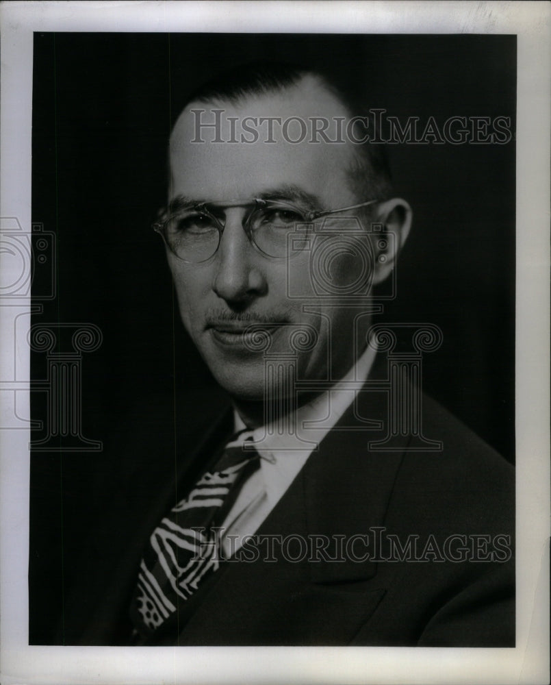 1944 Press Photo SC Hadley Sales Manager Stevens - RRU42901 - Historic Images