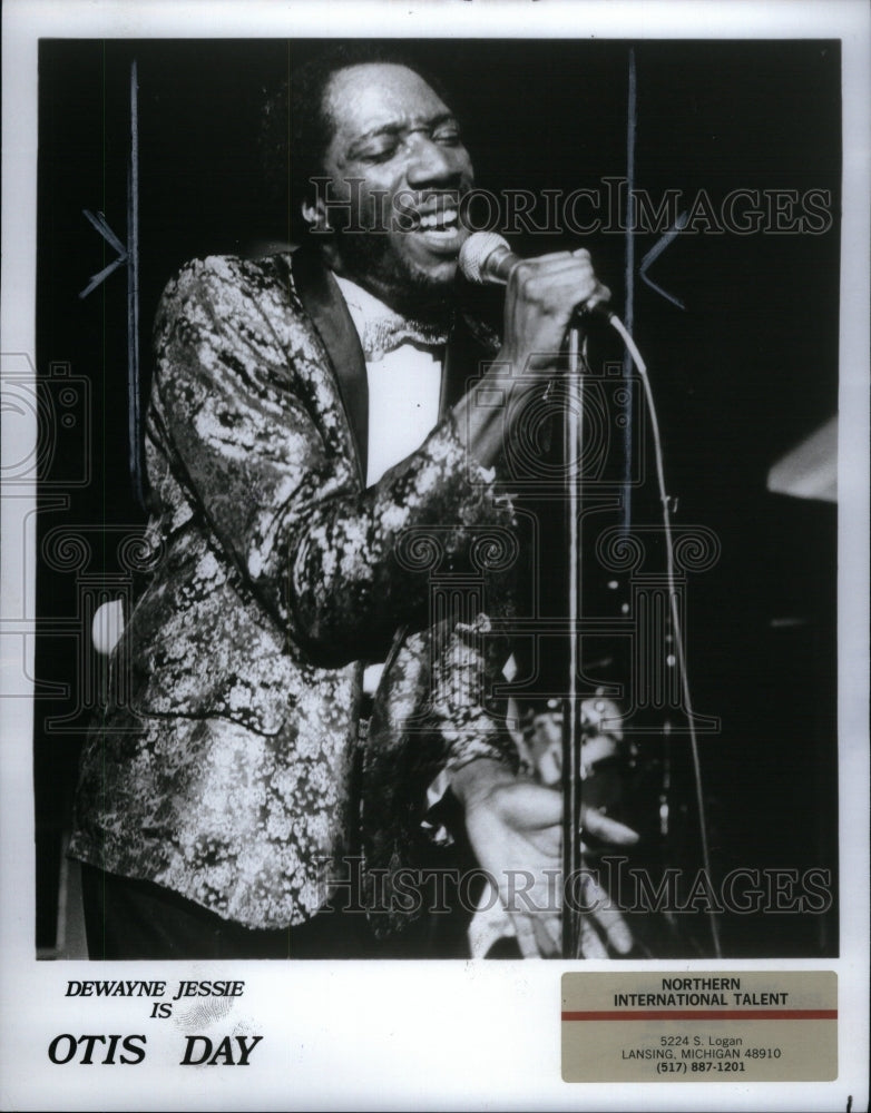 1987, DeWayne Jessie American Actor Singer - RRU43559 - Historic Images