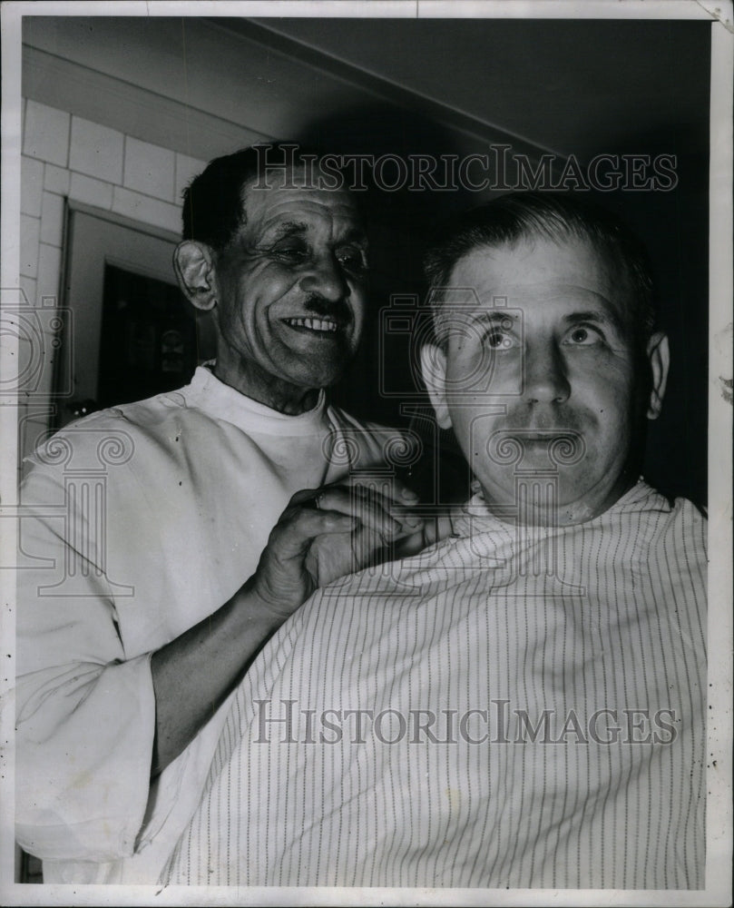 1944 Jack Williams Detroit Barber Hair - Historic Images