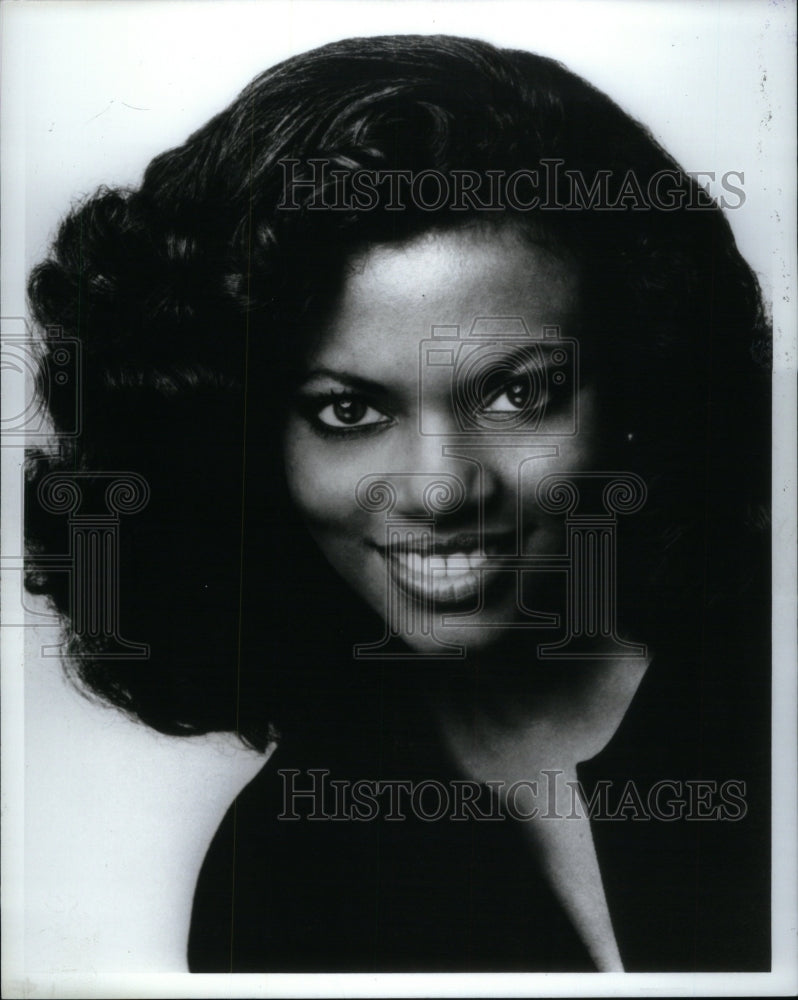 1992, Singer Janet Williams Promo Poster - RRU43669 - Historic Images