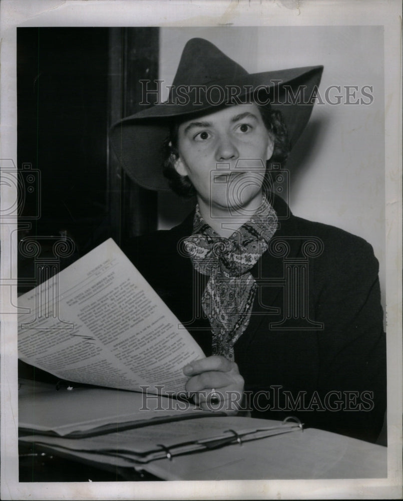 1941 Miss Lee Pope Women&#39;s Voluntary - Historic Images