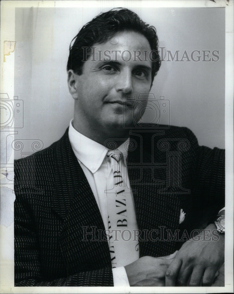 1989 Press Photo U.S. designer Carmelo Pomodoro - RRU43775 - Historic Images