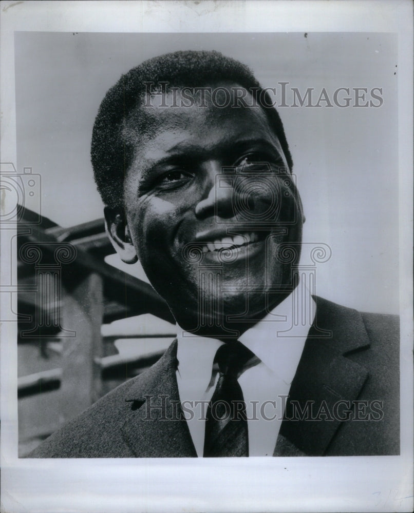 1969 Press Photo Sir Sidney Poitier American actor - RRU43969 - Historic Images