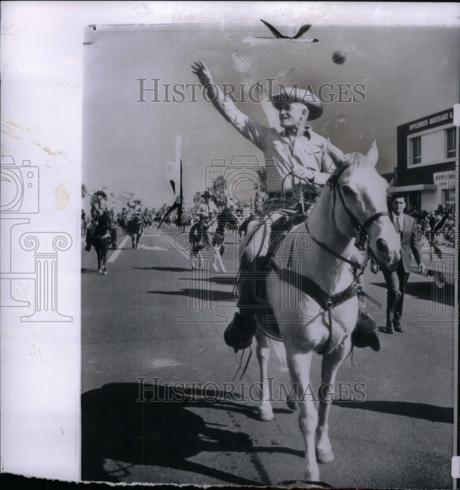 1964, Arizona Senator Barry Goldwater Parade - RRU44047 - Historic Images