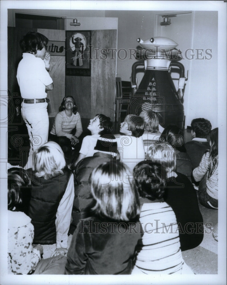 1980 Press Photo Robert in school - RRU44199 - Historic Images