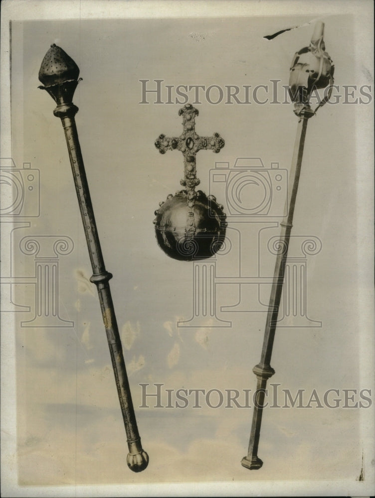 1920 Roman Empire Insignia Gems Apple - Historic Images