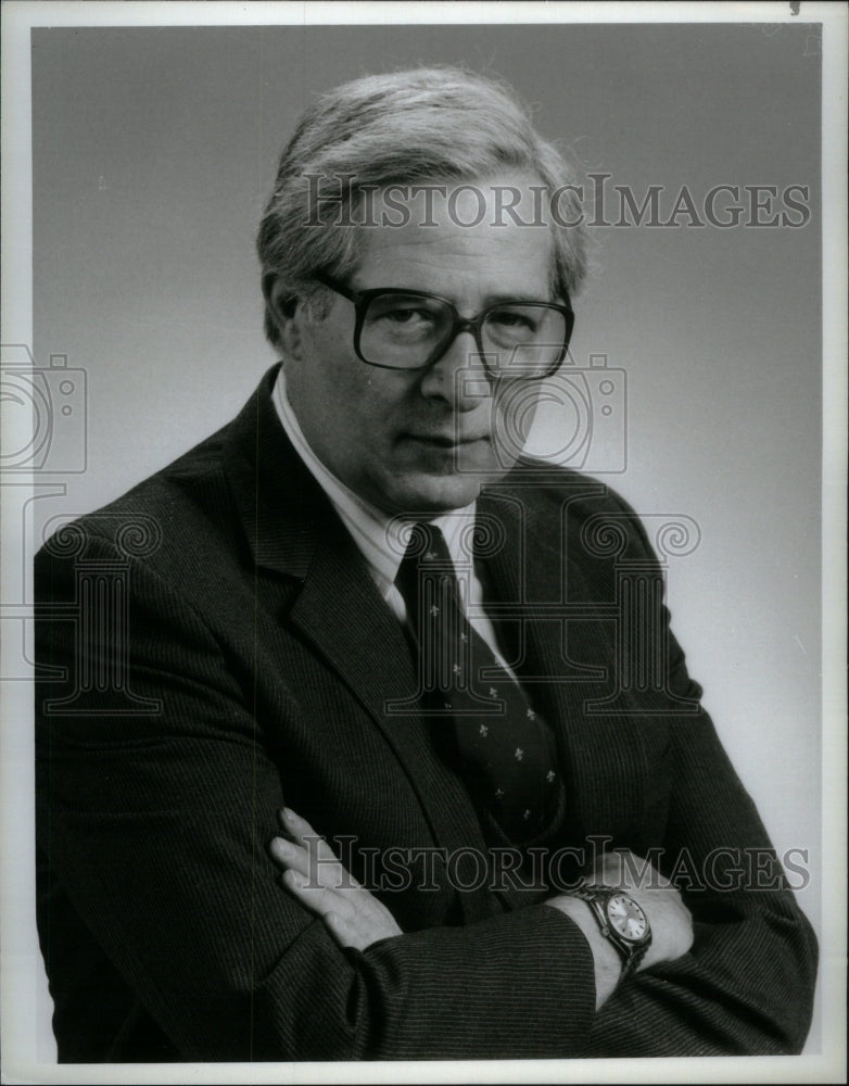 1985, Tom Pettit Executive Vice President - RRU44855 - Historic Images