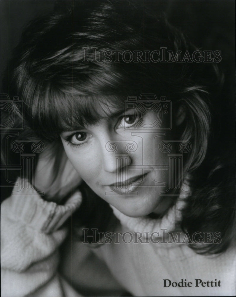 1993 Press Photo Dodie Pettit actress singer dancer - RRU44859 - Historic Images