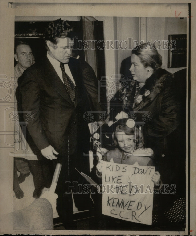 1975 Sen Edward Kennedy affairs Council - Historic Images