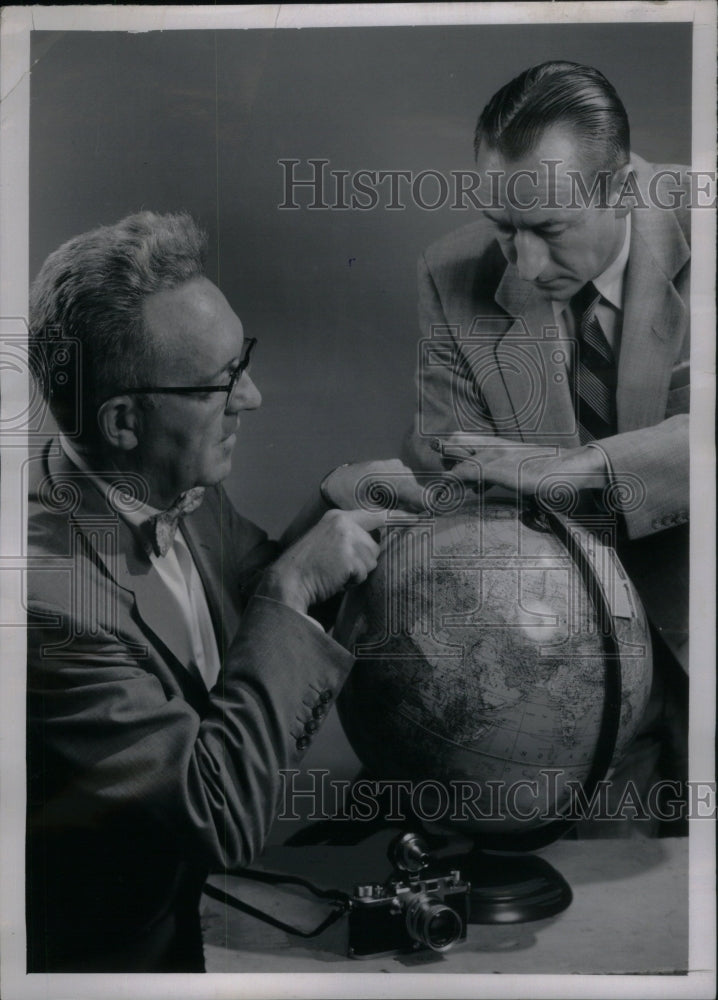 1954 Photographer Planning Camera Tour - Historic Images