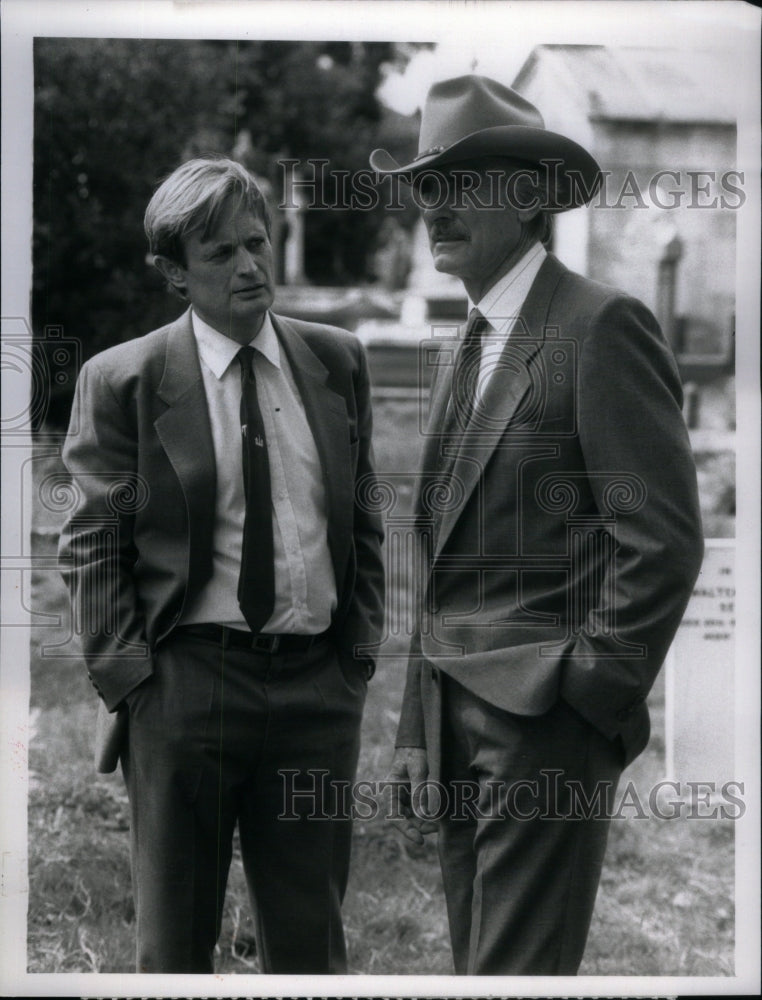 1990 David McCallum Dennis Weaver Sam Cloud - Historic Images