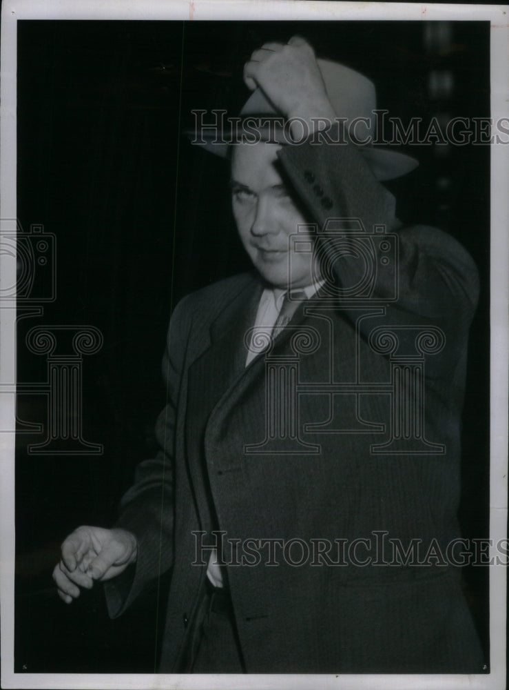 1951 Mervyn McCarthy Former World Account - Historic Images