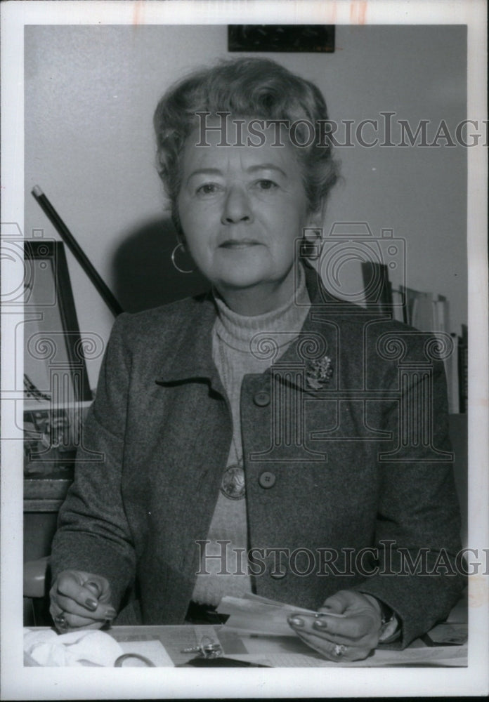 1977, Mrs Gail McComas Former AFA Social - RRU47107 - Historic Images