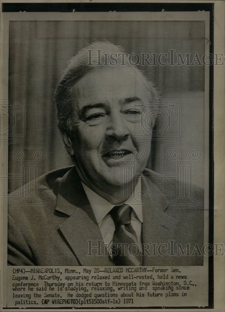 1971 Press Photo Senator Eugene McCarthy Washington - Historic Images