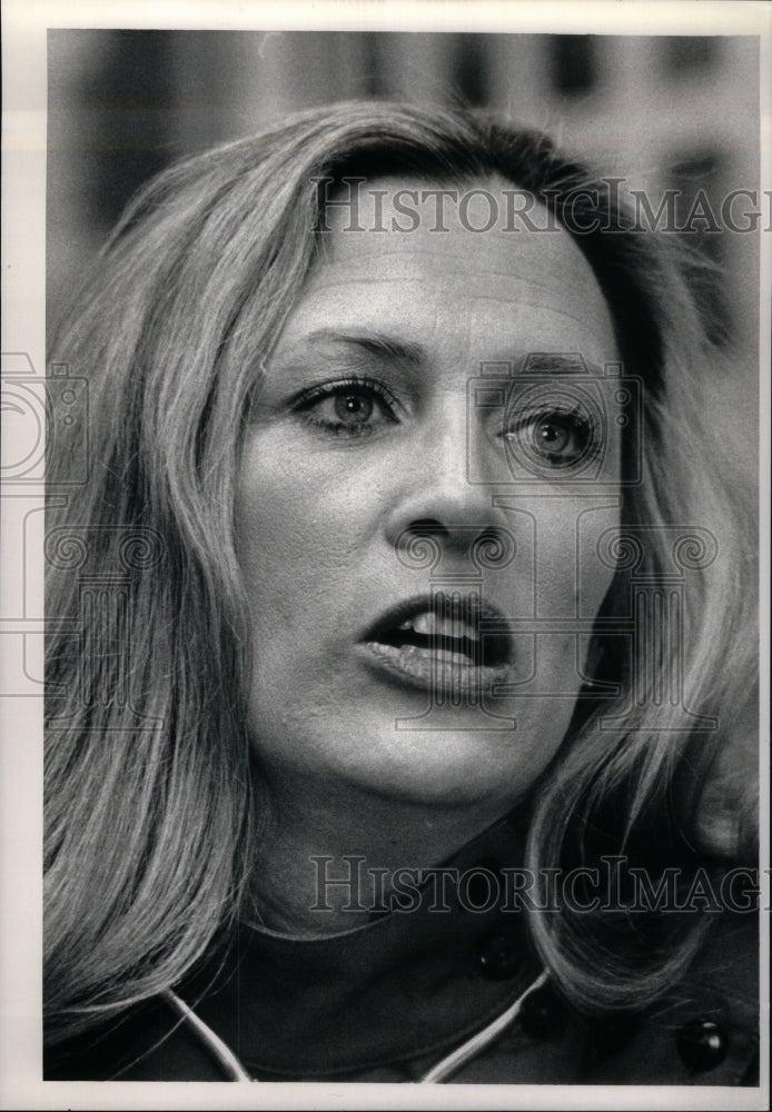 1988 Press Photo Jan McClure Profile Picture - Historic Images