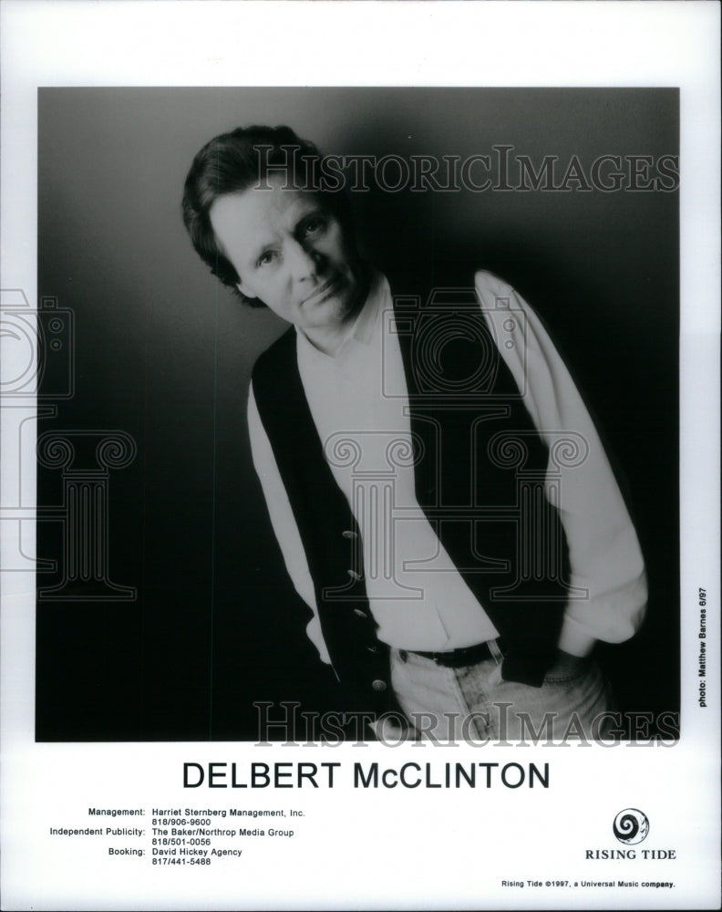 1997 Press Photo Delbert McClinton Singer Pianist Texas - RRU47459 - Historic Images